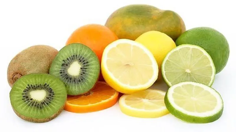 Früchte enthalten Säuren