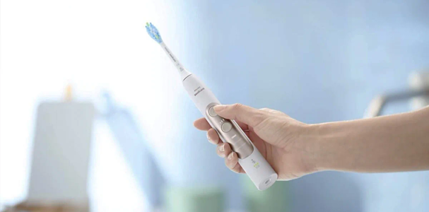 Philips Sonicare ExpertClean 7300