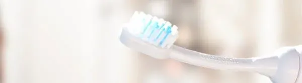 Elektrische Zahnbürsten sorgen für weiße zähne.